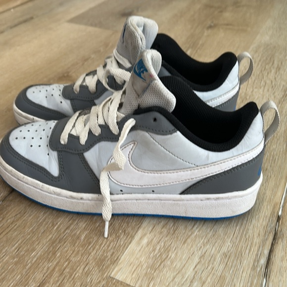 Nike Other - Nike Kids Sneakers in Gray and White